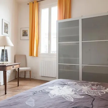 80m2 In Saint Michel For 6 Persons * Bordeaux
